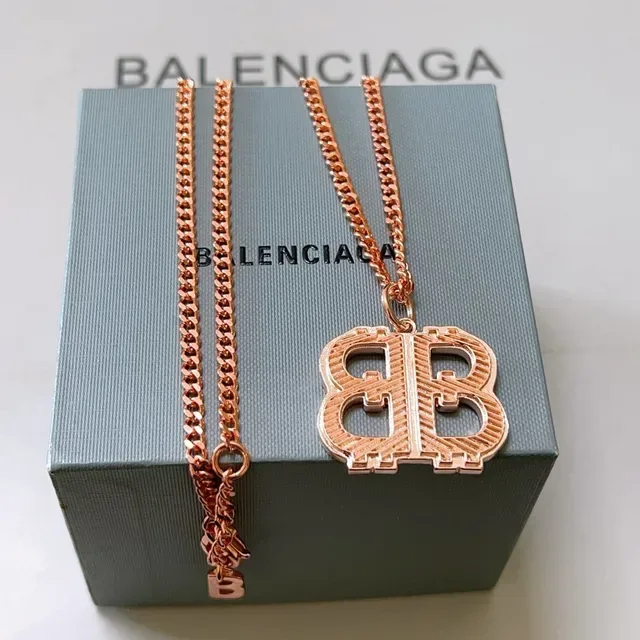 Collier Balenciaga BB Monogram chaîne curb-link ton or rose 8