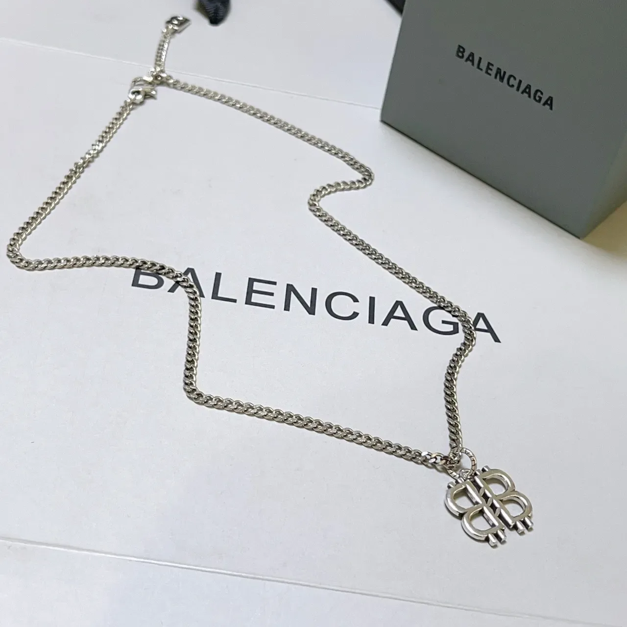 Colar Balenciaga BB Corrente Curb Prata Logo Interconectado 6