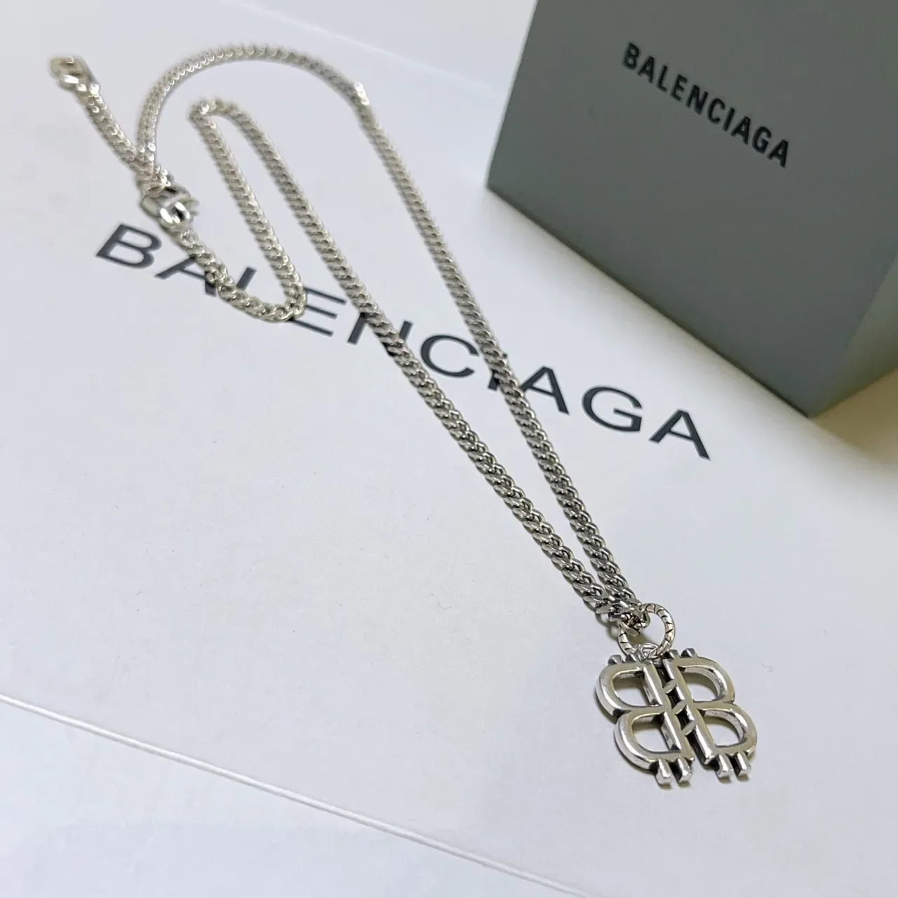 Colar Balenciaga BB Corrente Curb Prata Logo Interconectado 7