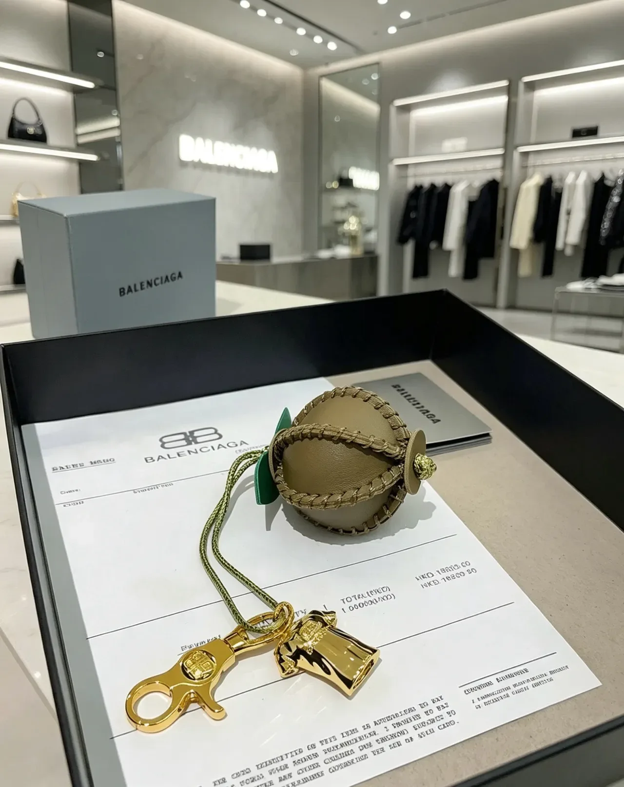 Balenciaga Beige Green Spherical Leather Rope-Woven Band Handbag 8