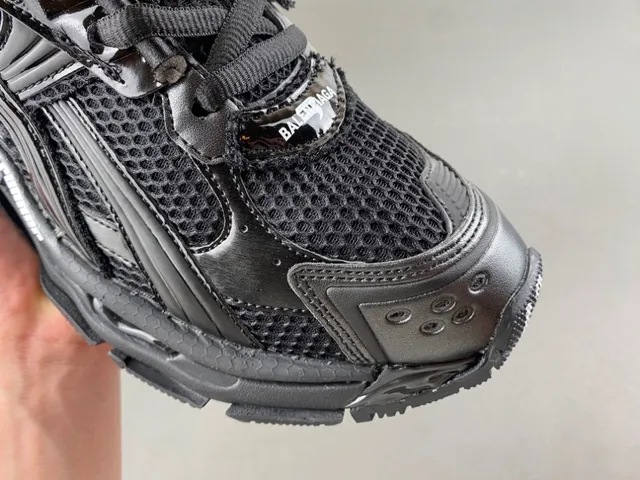 Balenciaga Tênis Chunky Sola Preta e Azul Malha e Superposição Sintética 2