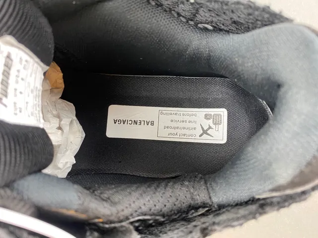 Balenciaga Tênis Chunky Sola Preta e Azul Malha e Superposição Sintética 7