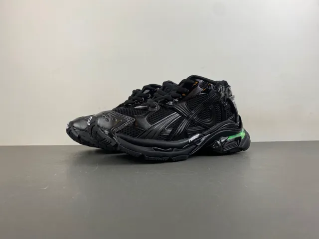 Balenciaga Tênis Chunky Sola Preta e Azul Malha e Superposição Sintética 10