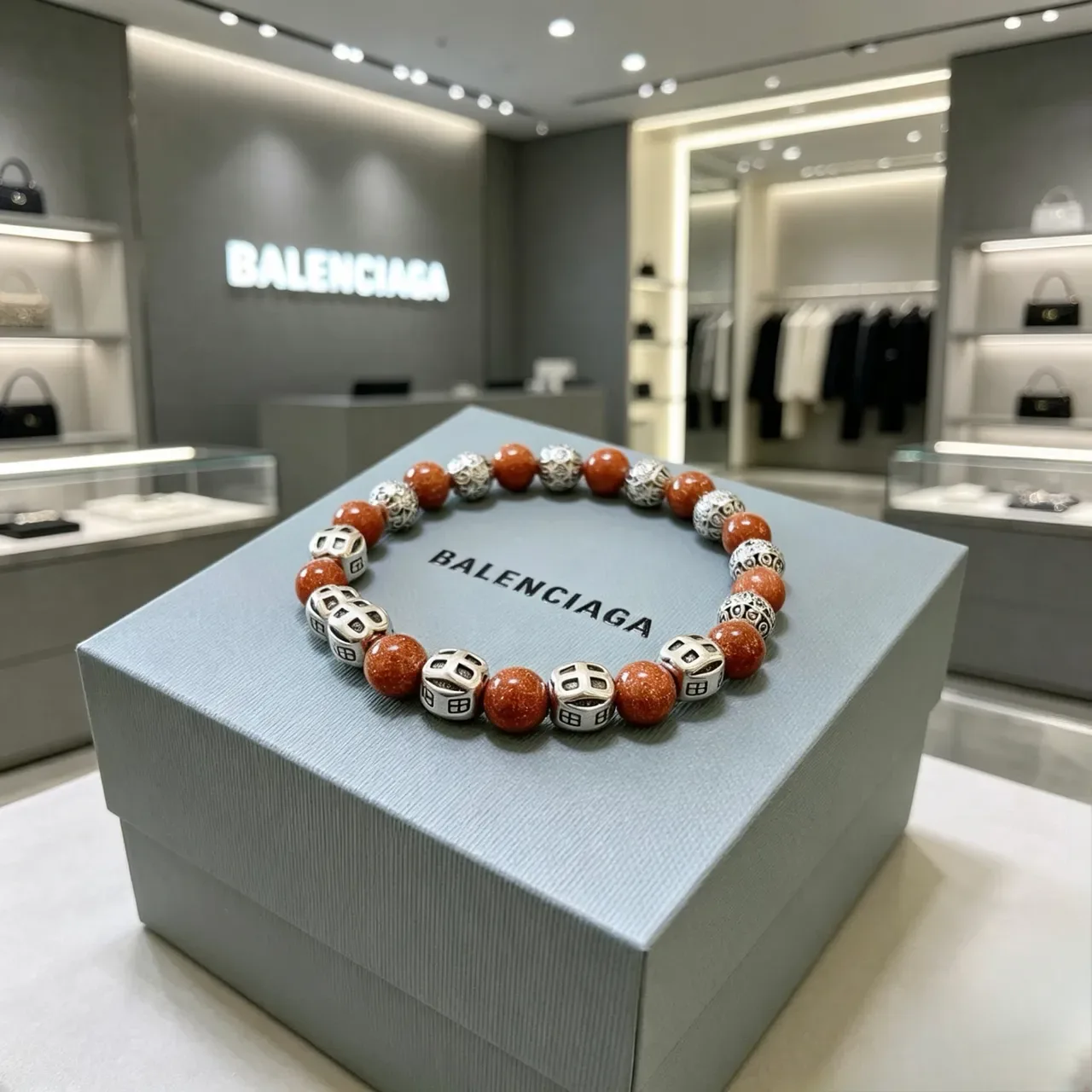 Balenciaga Pulseira Marrom Prateada com Contas e Acentos Metálicos 6