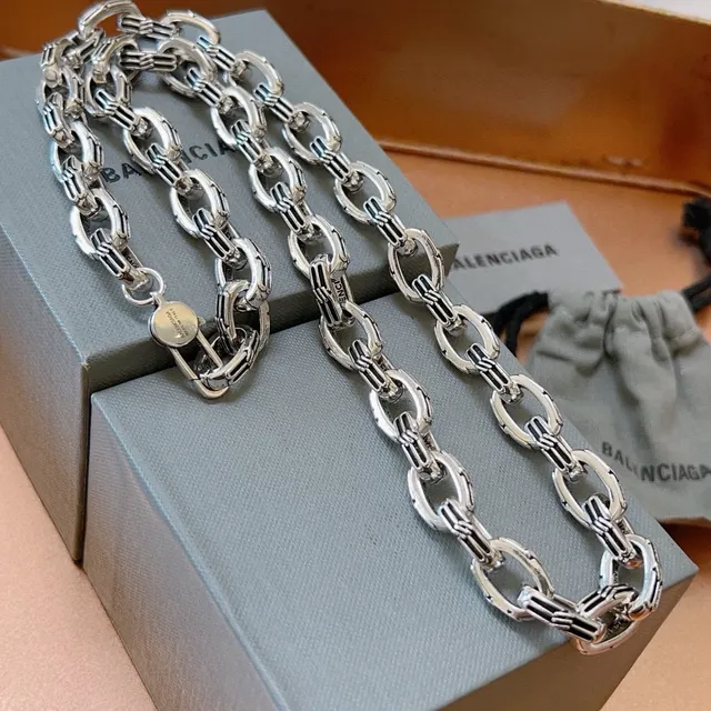 Balenciaga Chunky Oval-Link Chain Necklace 3