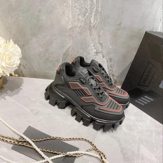 Balenciaga Defender Baskets Chunky Noir Rouge Semelle Lug Maille et Construction Superposition Matériau Synthétique 3