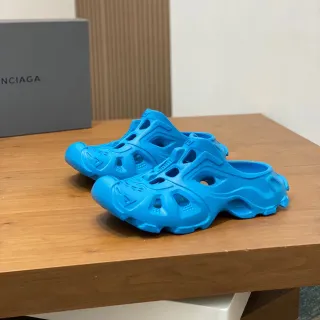 Balenciaga Defender Clog নীল মোল্ডেড ক্লগ