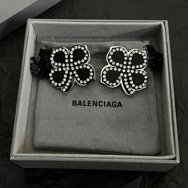 Balenciaga Boucles d'oreilles Florales Cristal Incrustées Noires Émaillées 6
