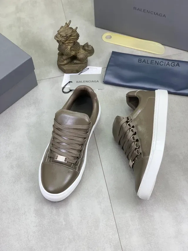 Balenciaga Gray White Leather Platform Sole Lifestyle Sneakers 5