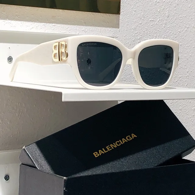 Balenciaga Hourglass Black Gradient Sunglasses 6