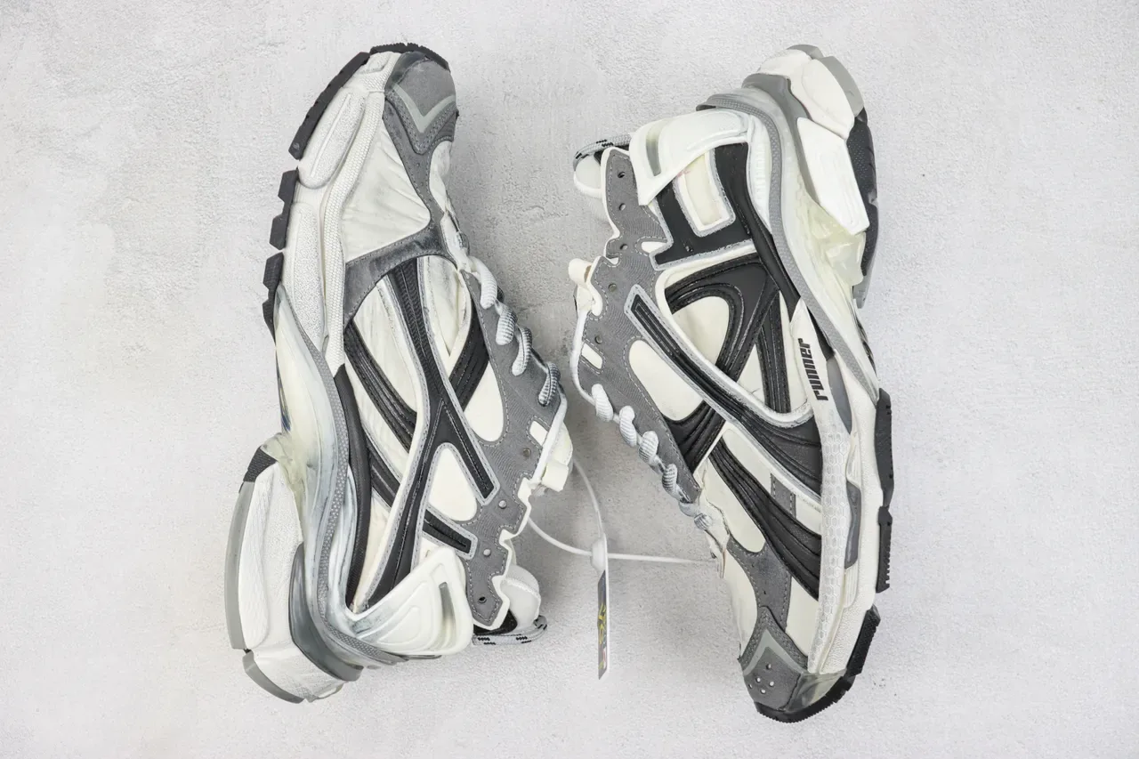 Balenciaga Runner Off-White Gray Black Chaussures Chunky 2