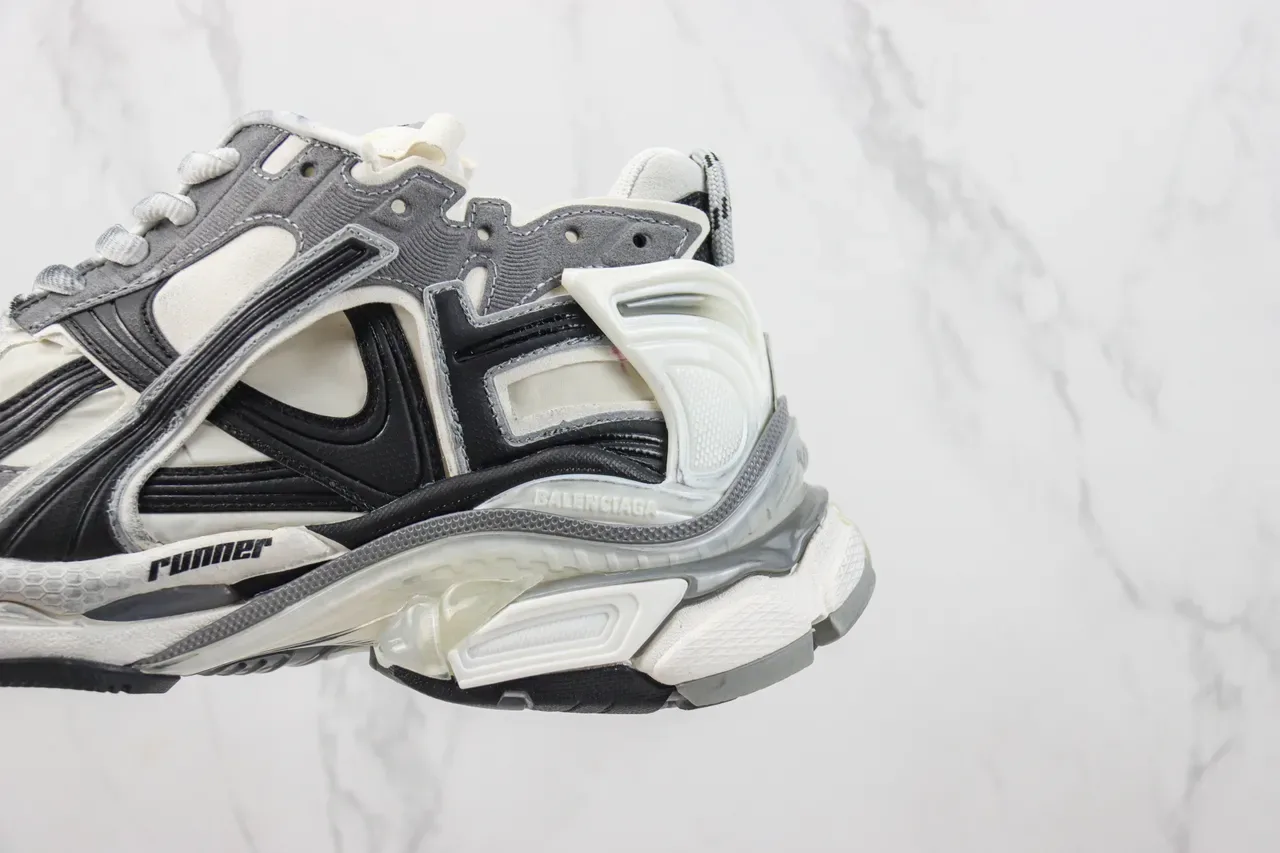 Balenciaga Runner Off-White Gray Black Chaussures Chunky 7