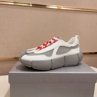 Balenciaga Runner أبيض رمادي قاعدة مقسمة شبكة وجلد تركيبة حذاء رياضي كثيف