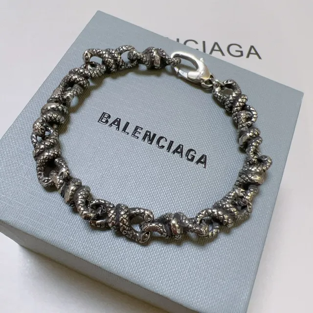 Balenciaga Bracelet Chaîne à maillons torsadés argent et noir, finition vieillie 6