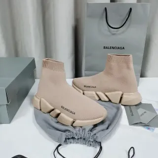 Balenciaga Speed Trainer أحذية رياضية لأسلوب الحياة بيج من الخياطة