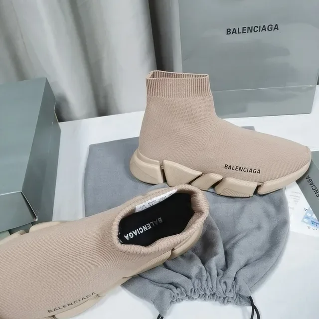 Balenciaga Speed Trainer Tênis Lifestyle de Malha Bege 3
