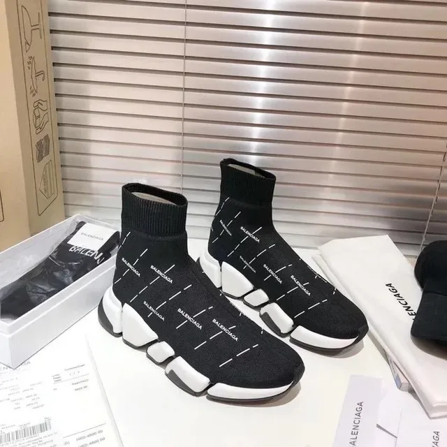 Balenciaga Speed Trainer Baskets Lifestyle Noires et Blanches en Tricot 4
