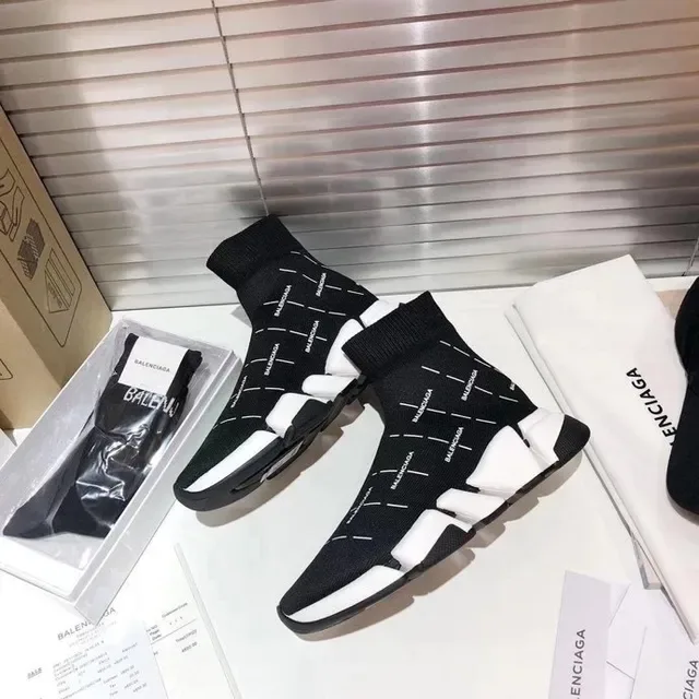 Balenciaga Speed Trainer Baskets Lifestyle Noires et Blanches en Tricot 6