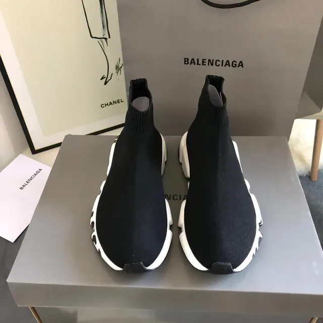 Balenciaga Speed Trainer Black and White tênis lifestyle 2