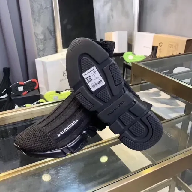 Balenciaga Speed Trainer noir maille sans lacets basket lifestyle 4