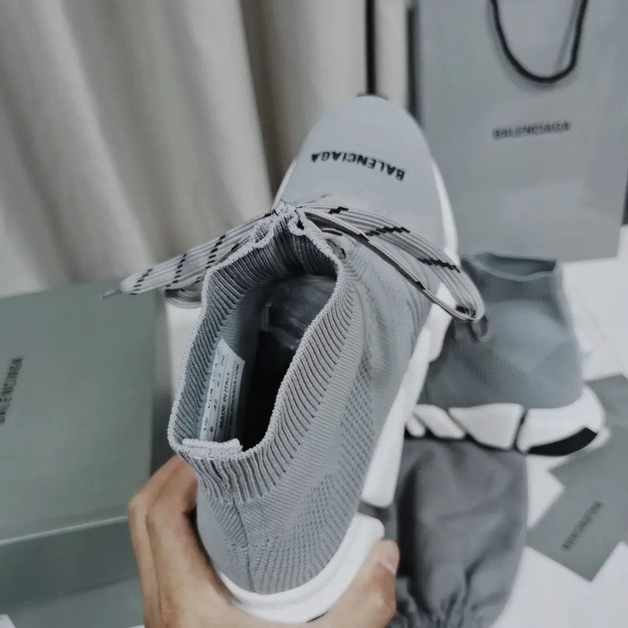 Balenciaga Speed Trainer Baskets lifestyle gris en maille 2