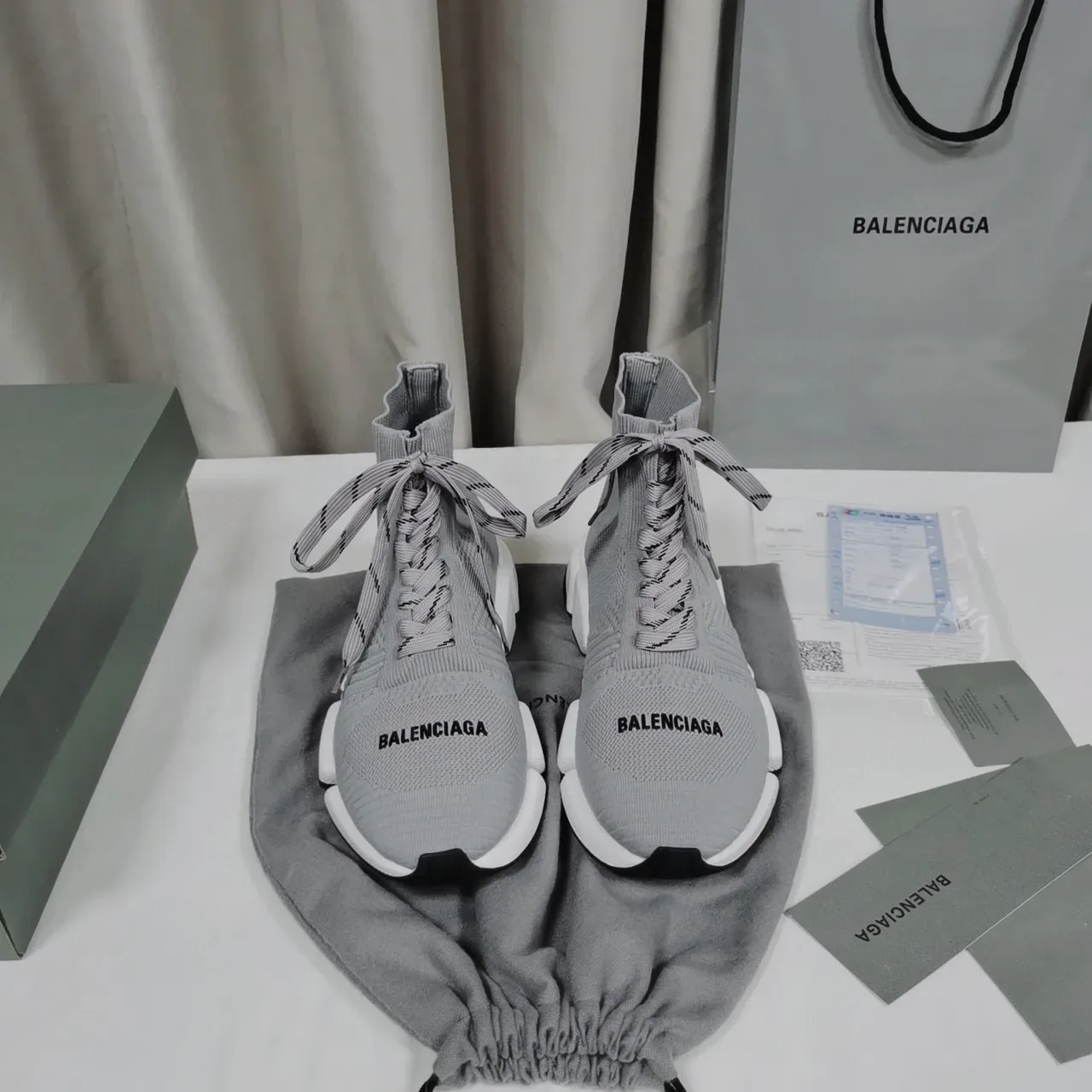 Balenciaga Speed Trainer Baskets lifestyle gris en maille 7