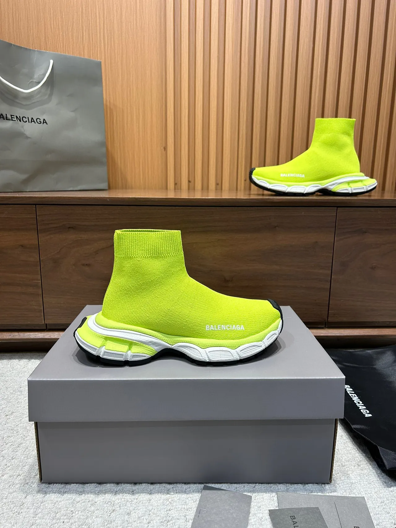 Balenciaga Speed Trainer Neon Lime tênis lifestyle 6