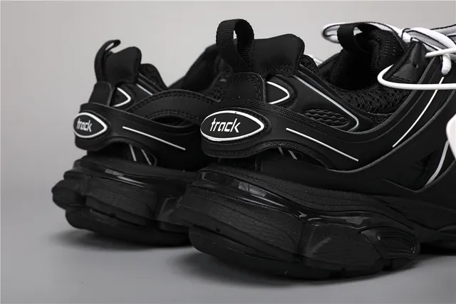 Balenciaga Track Sneaker sneakers noires et blanches chunky 2
