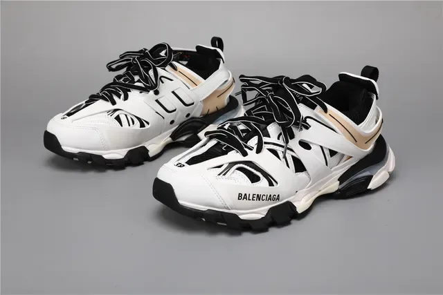 Balenciaga Track Sneaker branco preto bege tênis lifestyle 5