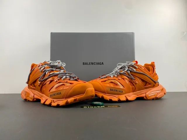 Balenciaga Track Trainer حذاء رياضي برتقالي كبير 13