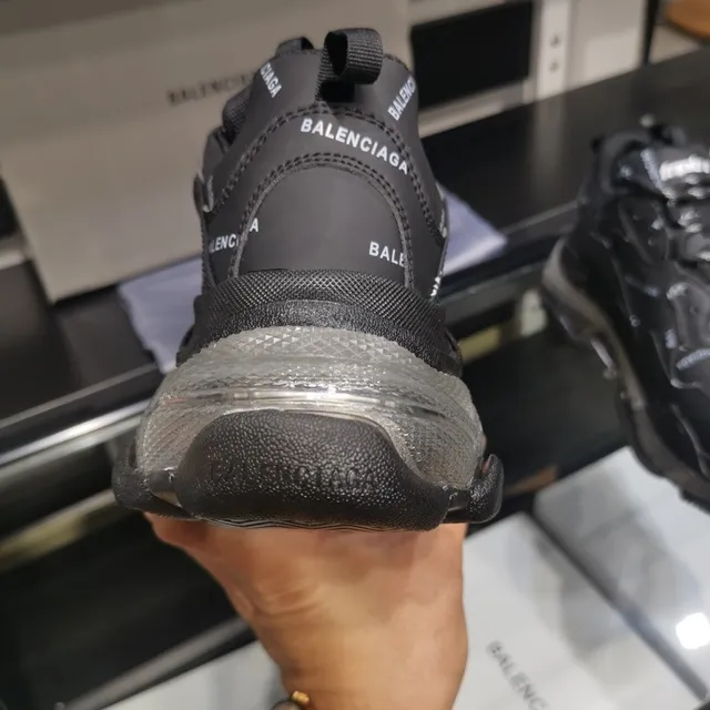 Balenciaga Triple S Baskets Chunky Noires 2