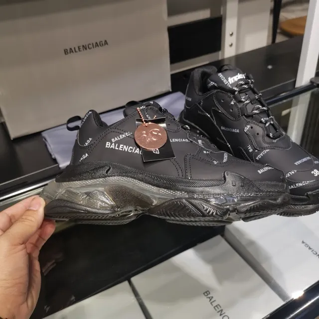Balenciaga Triple S Baskets Chunky Noires 4