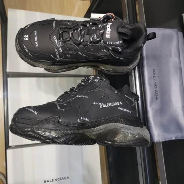 Balenciaga Triple S Baskets Chunky Noires 8