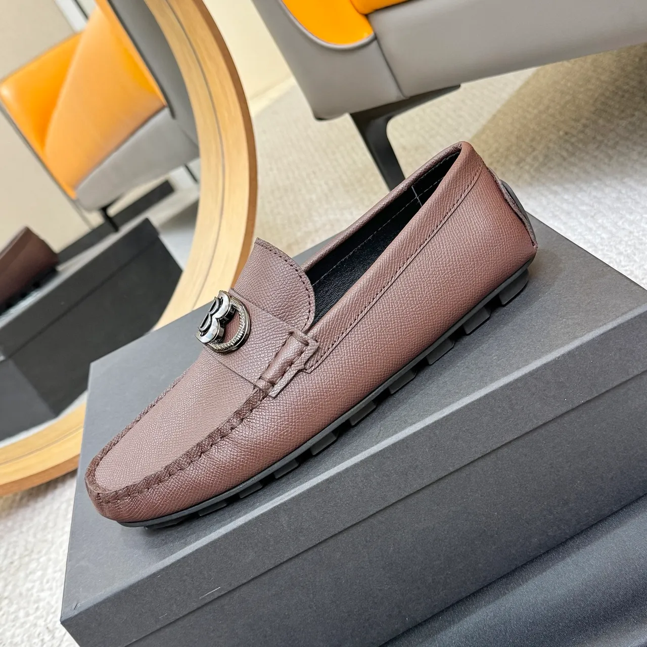 Balmain Marrom Preto Couro Pébblé Fivela de Metal com Monograma Loafer 6