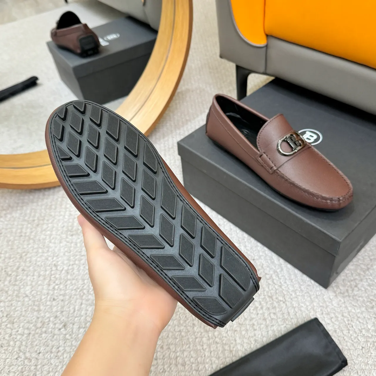 Balmain Marrom Preto Couro Pébblé Fivela de Metal com Monograma Loafer 7