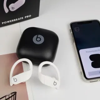 Beats Powerbeats Pro White Sports Earphones