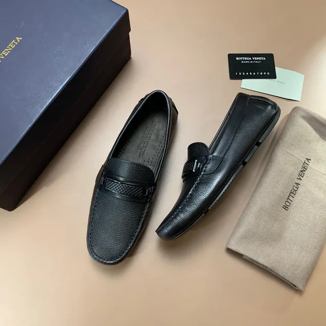 Bottega Veneta Andiamo mocassins de couro preto granulado 5