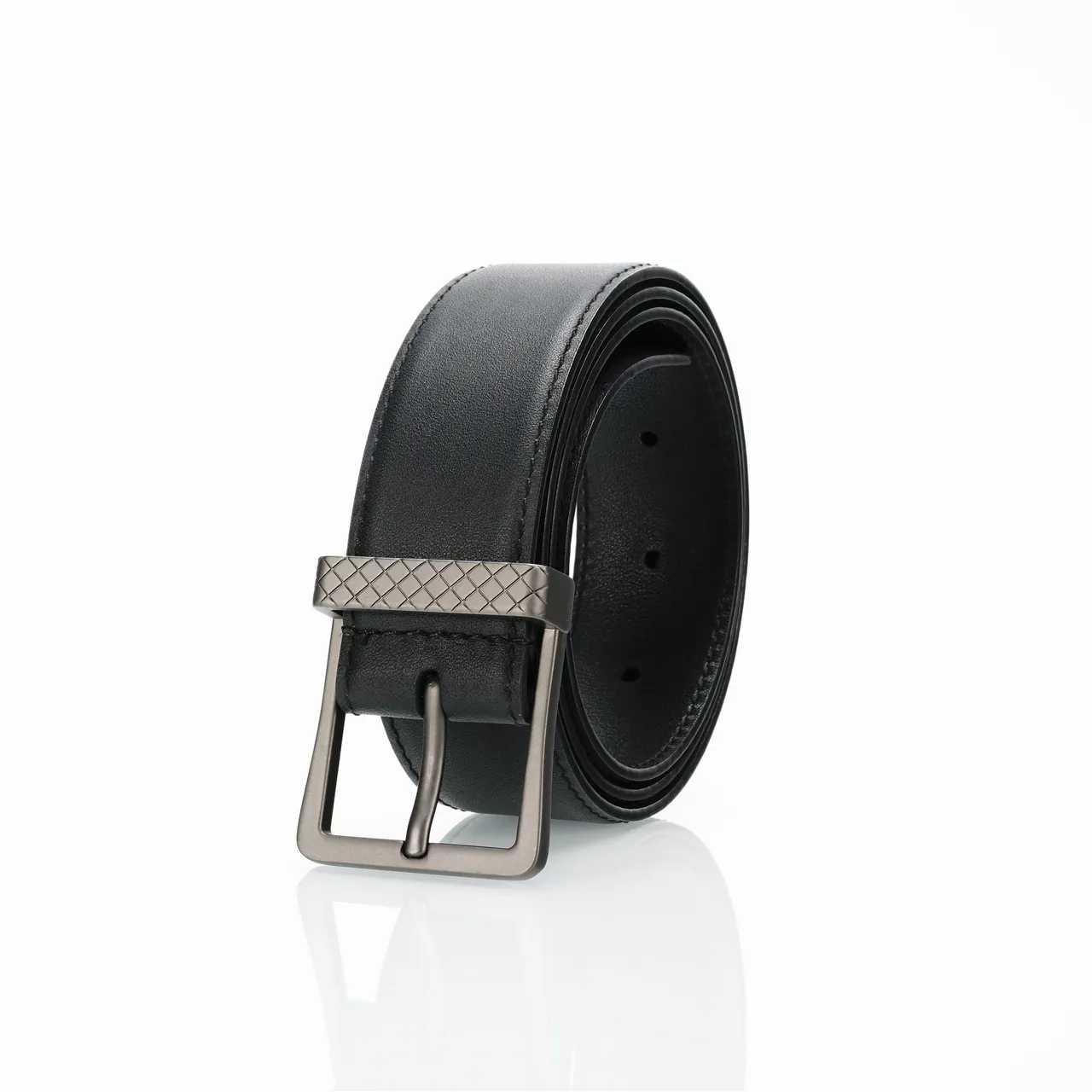 Bottega Veneta Cassette Black Leather Belt 7