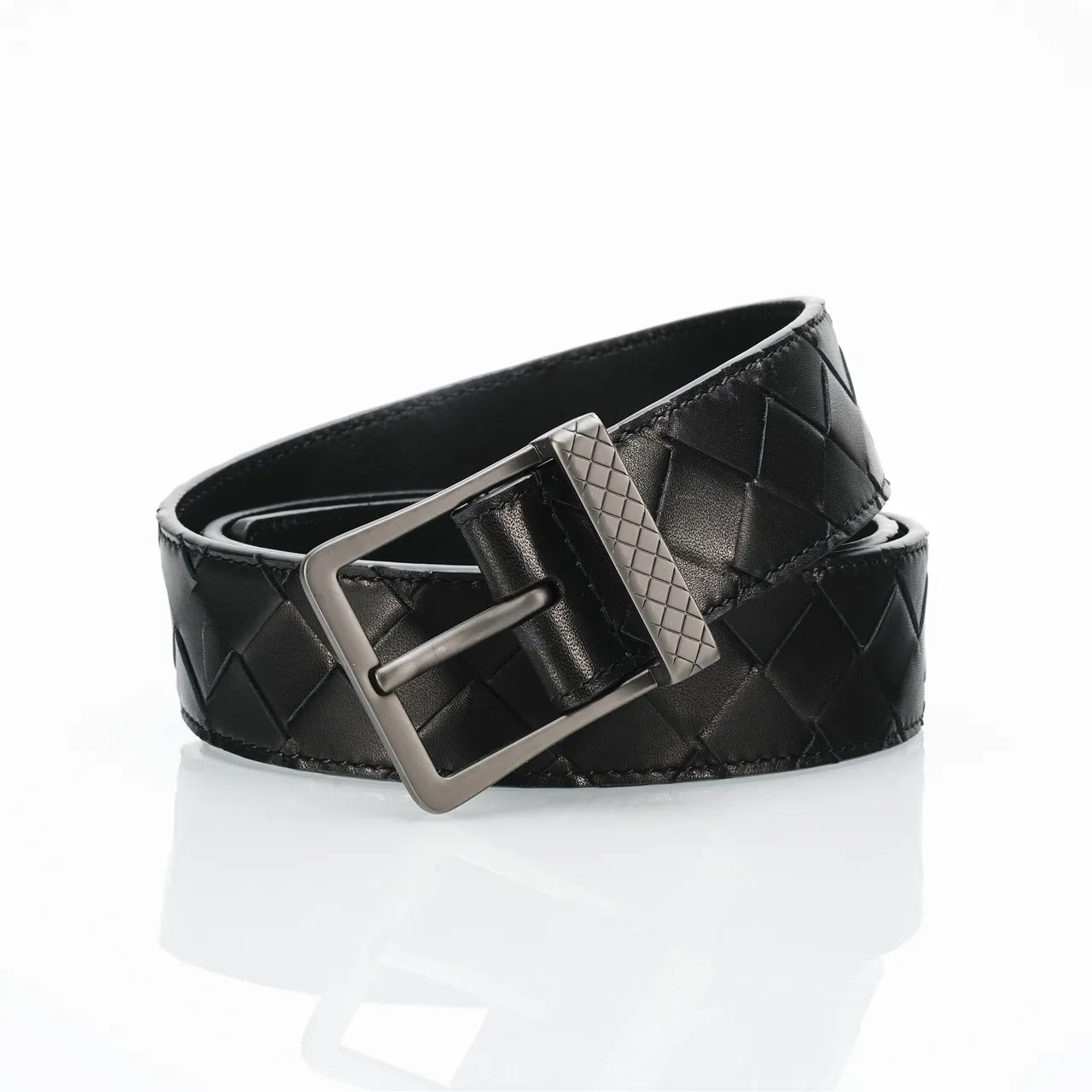 Bottega Veneta Cassette Intrecciato Ceinture en cuir noir 4
