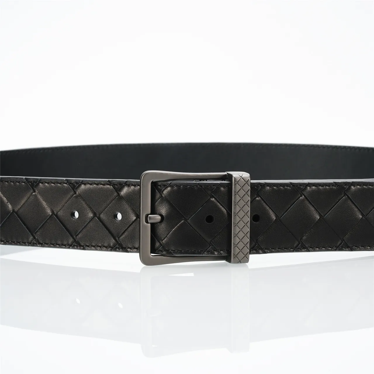 Bottega Veneta Cassette Intrecciato Ceinture en cuir noir 8