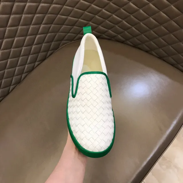 Bottega Veneta Cassette Loafer সাদা ও সবুজ Intrecciato স্লিপ-অন লোফার 4