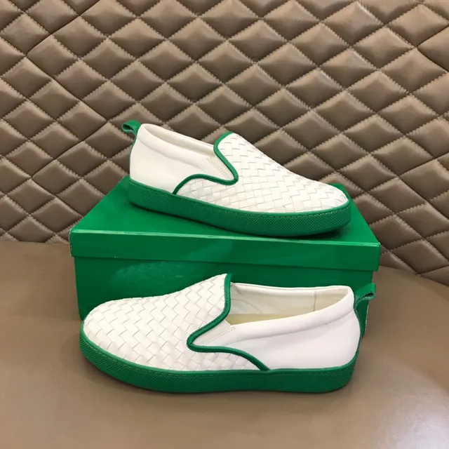 Bottega Veneta Cassette Loafer সাদা ও সবুজ Intrecciato স্লিপ-অন লোফার 7