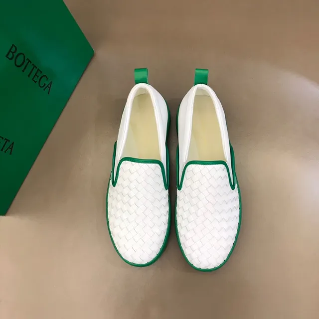 Bottega Veneta Cassette Loafer সাদা ও সবুজ Intrecciato স্লিপ-অন লোফার 9
