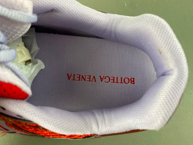 Bottega Veneta Cassette Tênis Lifestyle Metálicos Vermelho e Roxo 7