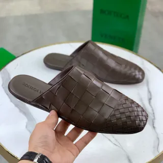 Bottega Veneta Cassette Woven 棕色皮革拖鞋