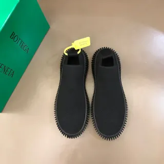 Bottega Veneta سردين أسود محبوك لوفر