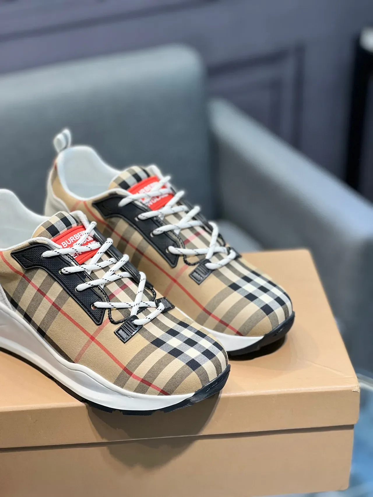 Burberry Beige Noir Vintage Check Tissu Supérieur Semelle Épaisse Gomme Blanche Chunky Sneakers 8