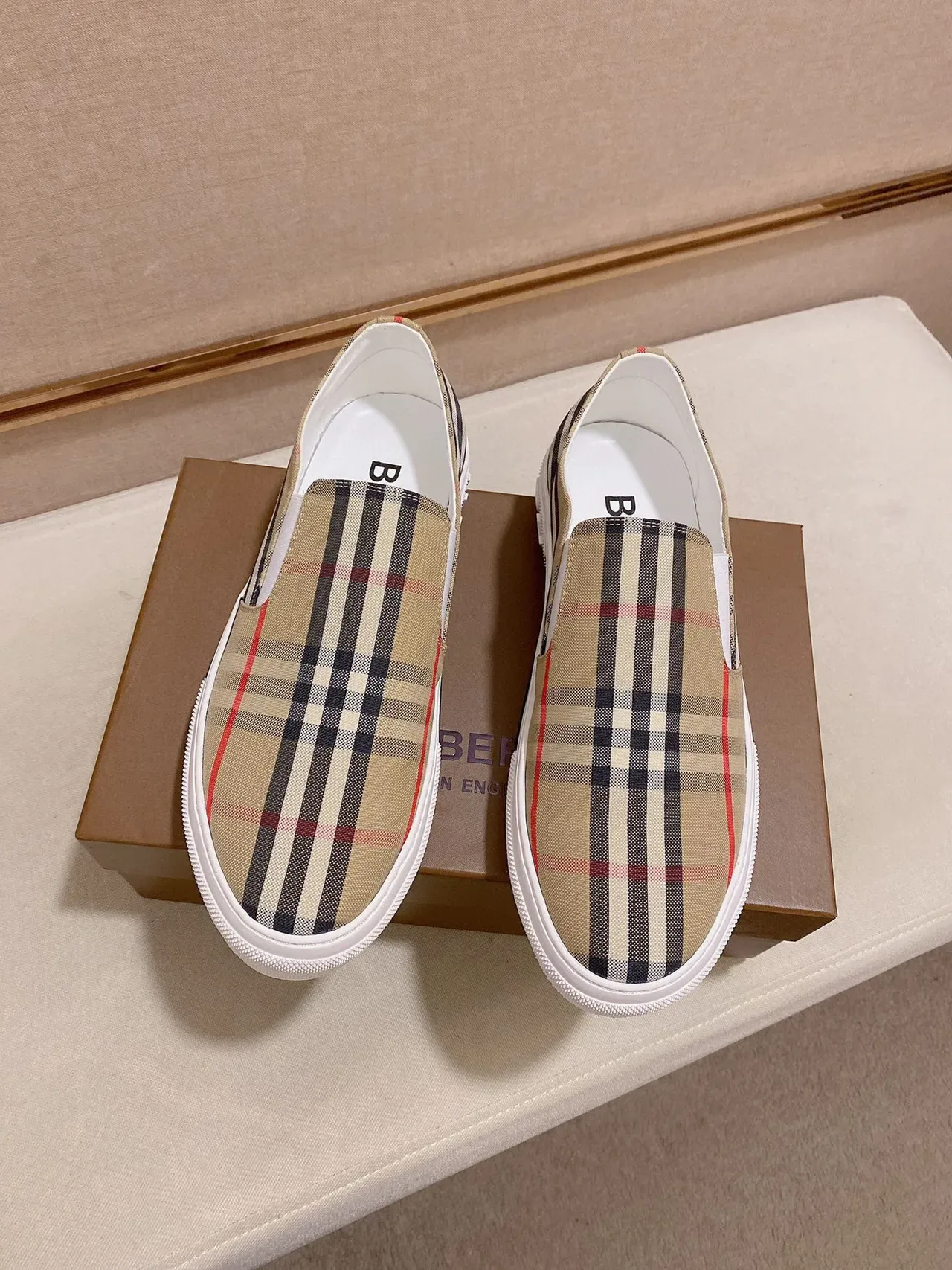 Burberry Beige White Slip-On Platform Sole Lifestyle Sneakers 4