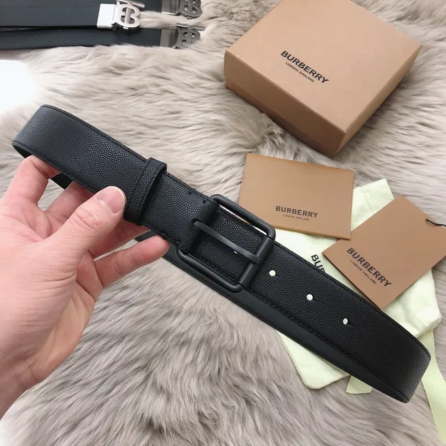 Burberry Black Beige Textured Grain Matte Rectangular Buckle Leather Belt 2