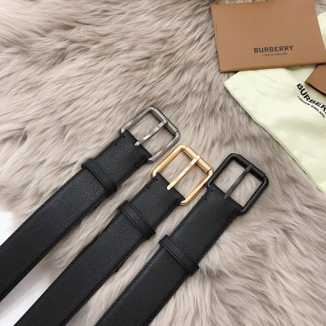 Burberry Black Beige Textured Grain Matte Rectangular Buckle Leather Belt 3